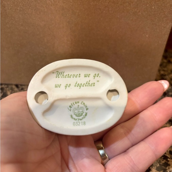 Adorable Lefton China Child with Bear Figurine 03218 - Picture 5 of 5